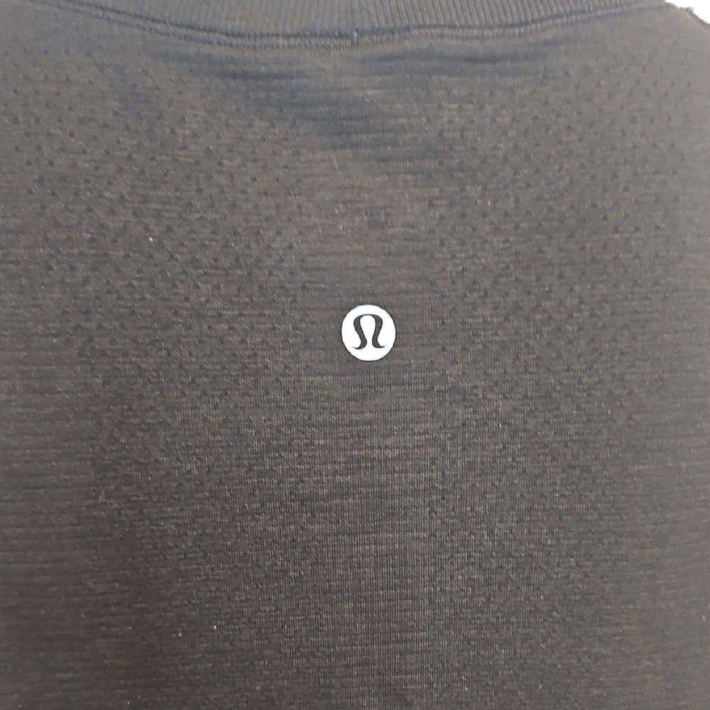 Lululemon Black Sleeveless  Relaxed Swiftly Tank Top - Picture 2 of 3
